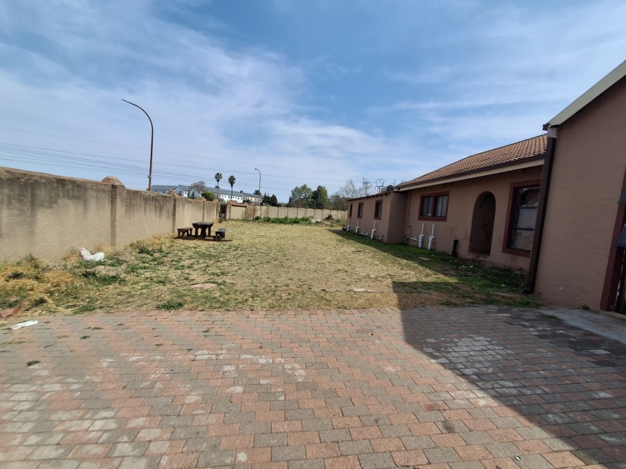 7 Bedroom Property for Sale in Bedworth Park Gauteng