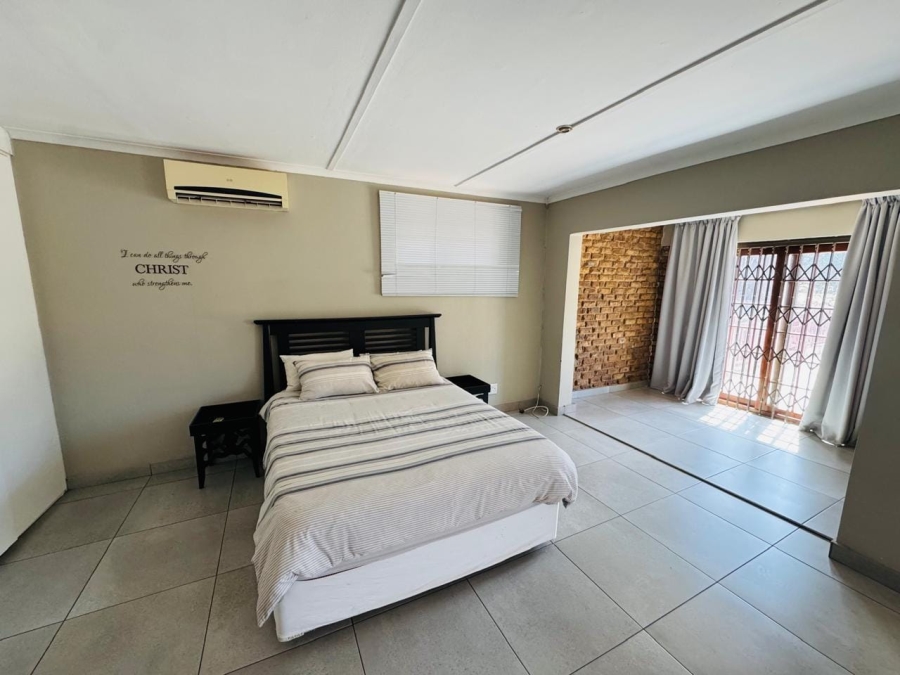 4 Bedroom Property for Sale in Vanderbijlpark SW 5 Gauteng