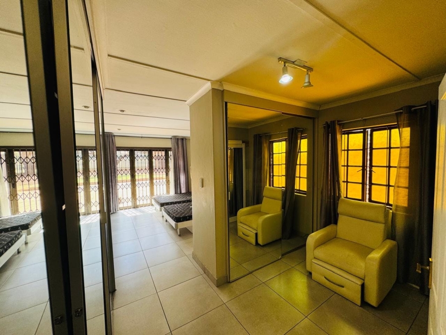 4 Bedroom Property for Sale in Vanderbijlpark SW 5 Gauteng