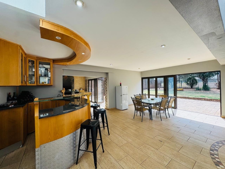 4 Bedroom Property for Sale in Vanderbijlpark SW 5 Gauteng