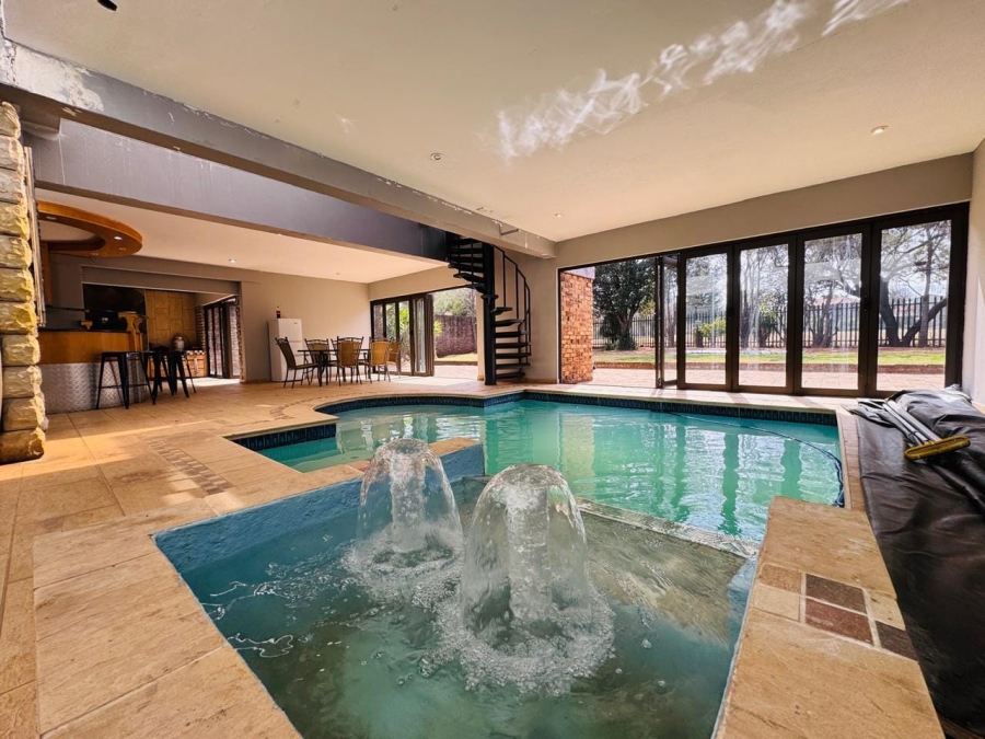 4 Bedroom Property for Sale in Vanderbijlpark SW 5 Gauteng