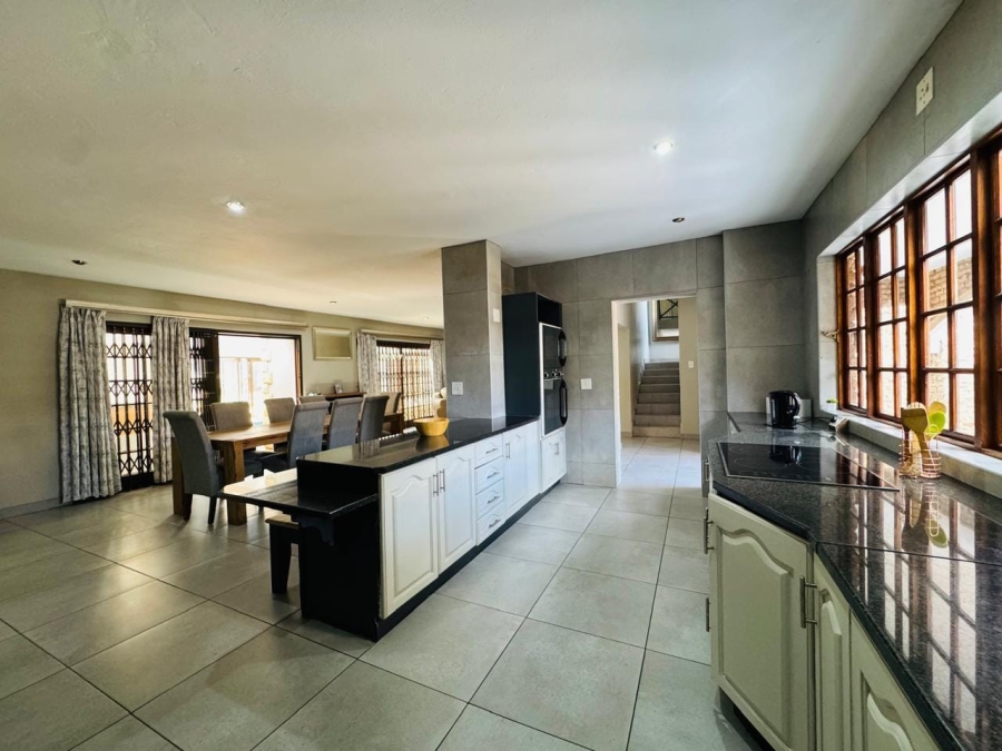 4 Bedroom Property for Sale in Vanderbijlpark SW 5 Gauteng