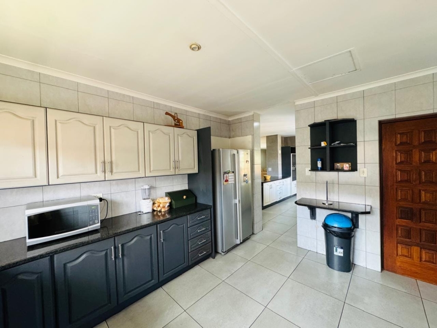 4 Bedroom Property for Sale in Vanderbijlpark SW 5 Gauteng