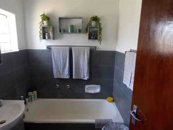 3 Bedroom Property for Sale in Croydon Gauteng