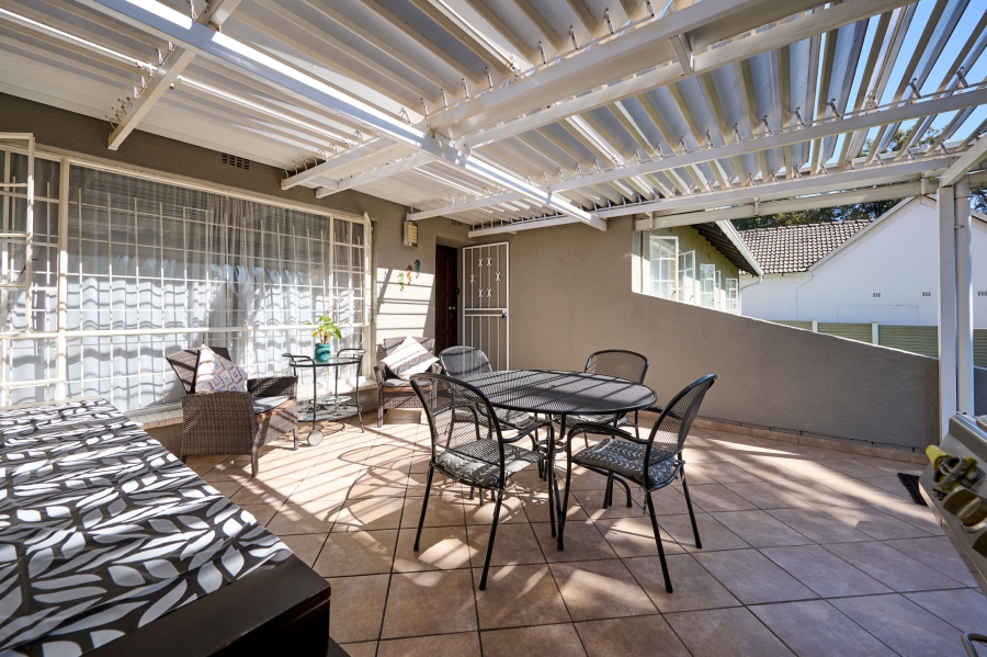 5 Bedroom Property for Sale in Noordwyk Gauteng