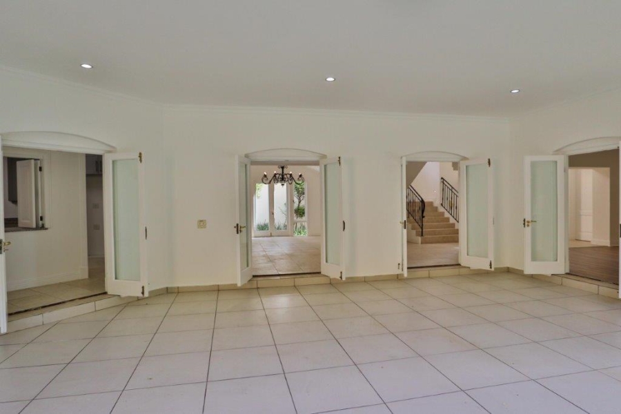 To Let 4 Bedroom Property for Rent in Sandhurst Gauteng
