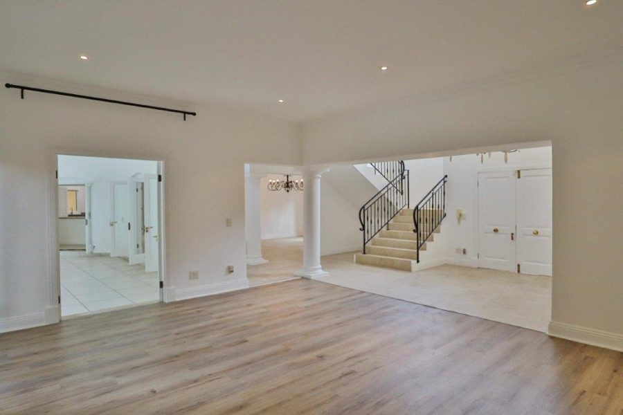 To Let 4 Bedroom Property for Rent in Sandhurst Gauteng