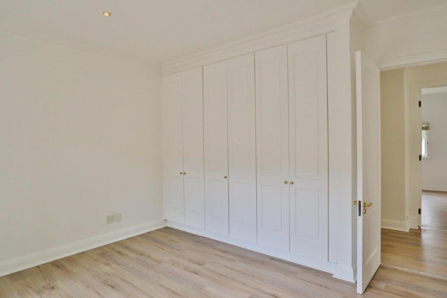To Let 4 Bedroom Property for Rent in Sandhurst Gauteng