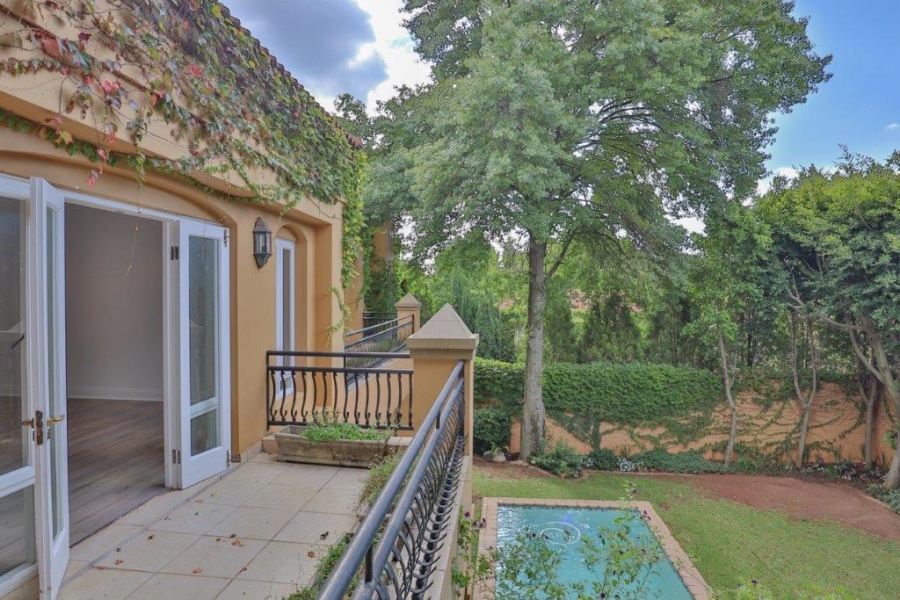 To Let 4 Bedroom Property for Rent in Sandhurst Gauteng
