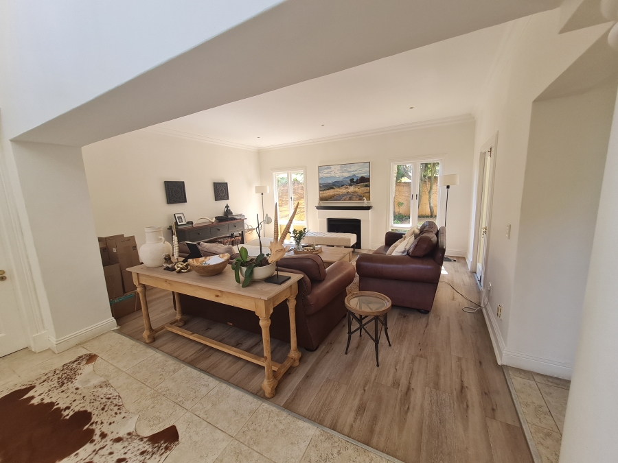 To Let 4 Bedroom Property for Rent in Sandhurst Gauteng