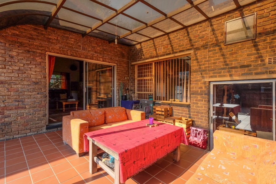 3 Bedroom Property for Sale in Kenmare Gauteng