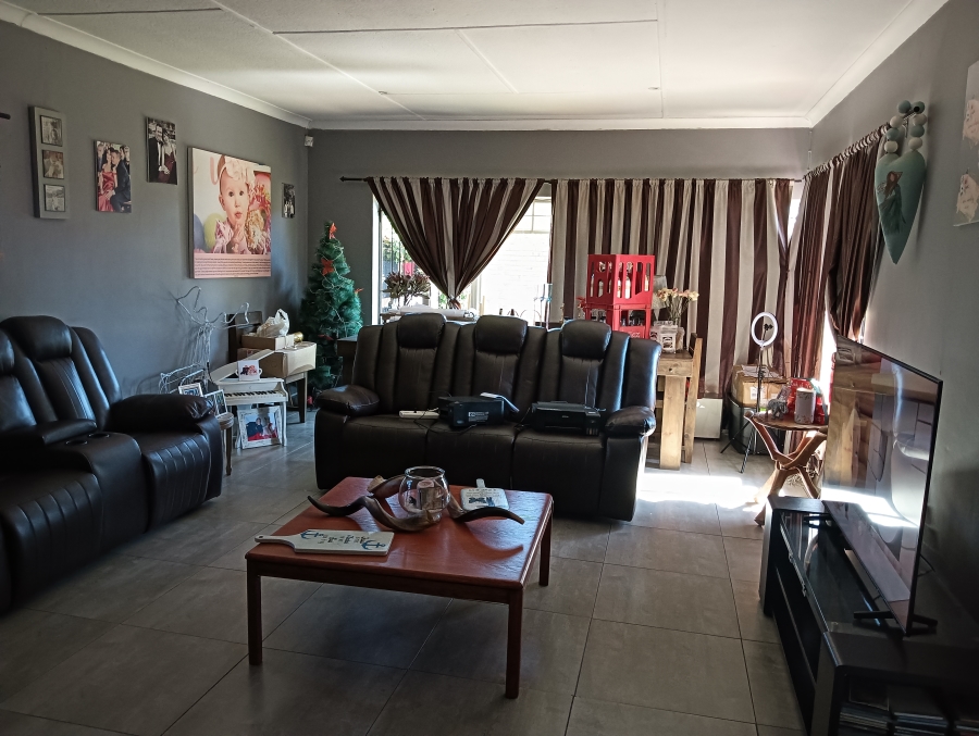3 Bedroom Property for Sale in Quellerie Park Gauteng