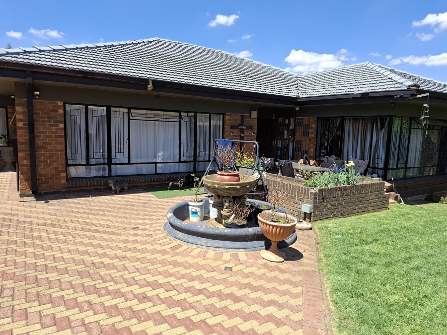 3 Bedroom Property for Sale in Quellerie Park Gauteng