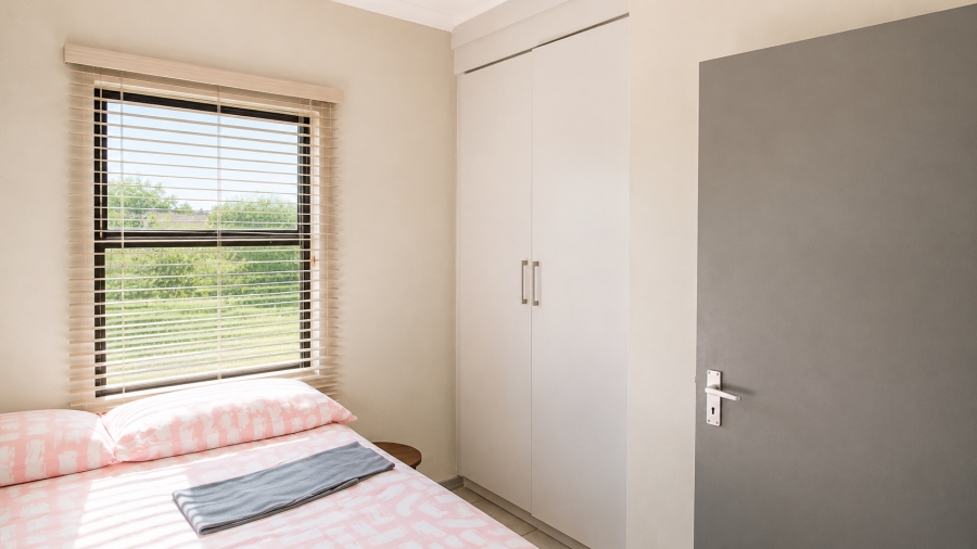 2 Bedroom Property for Sale in Witpoortjie Gauteng