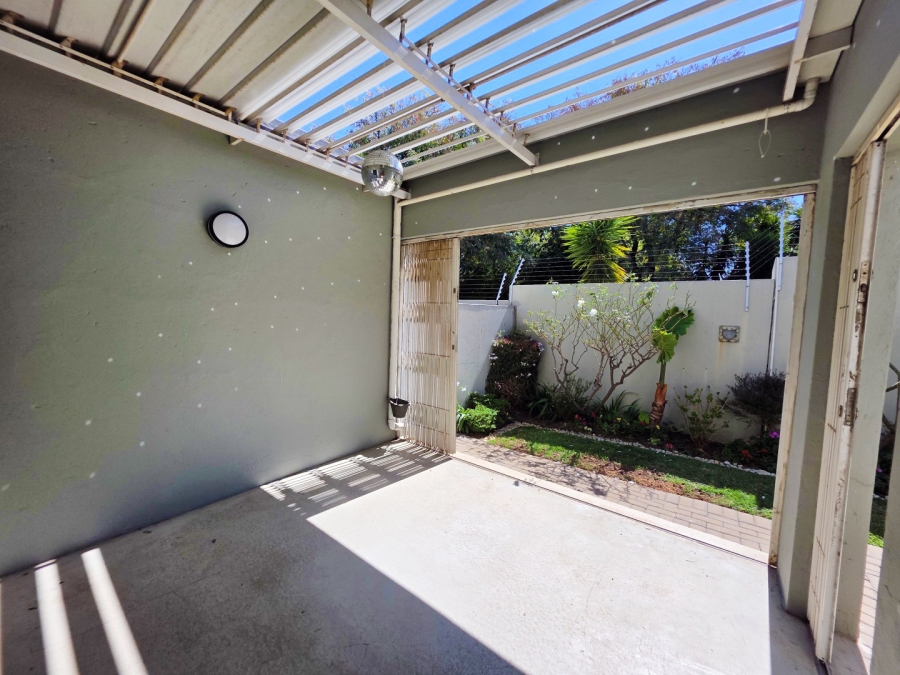 2 Bedroom Property for Sale in Ferndale Gauteng