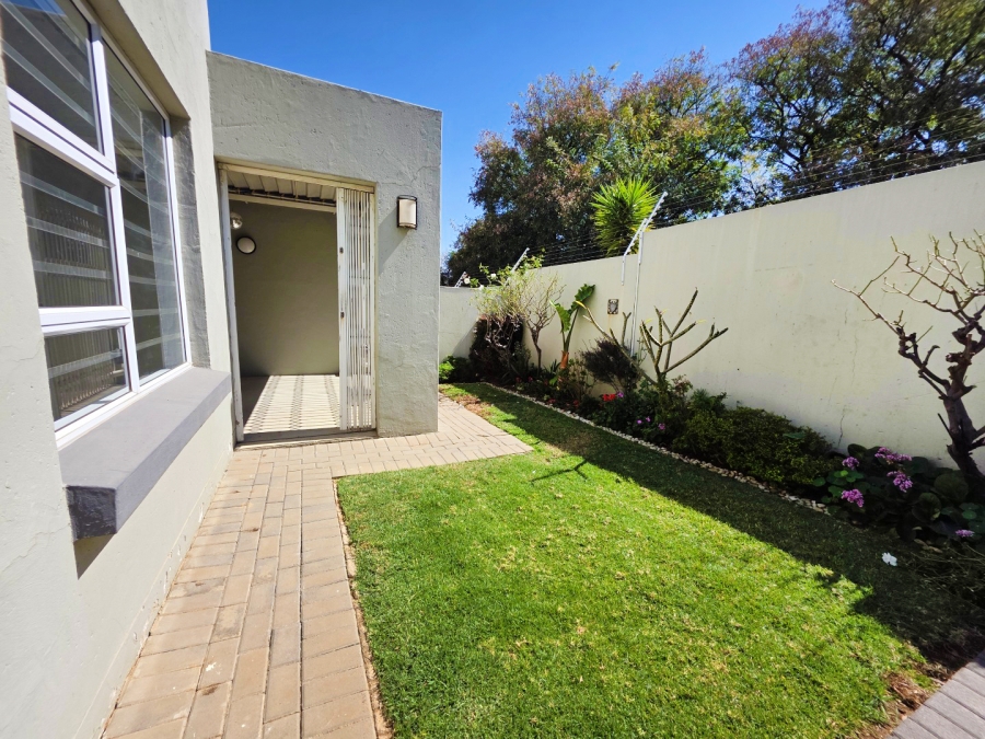 2 Bedroom Property for Sale in Ferndale Gauteng