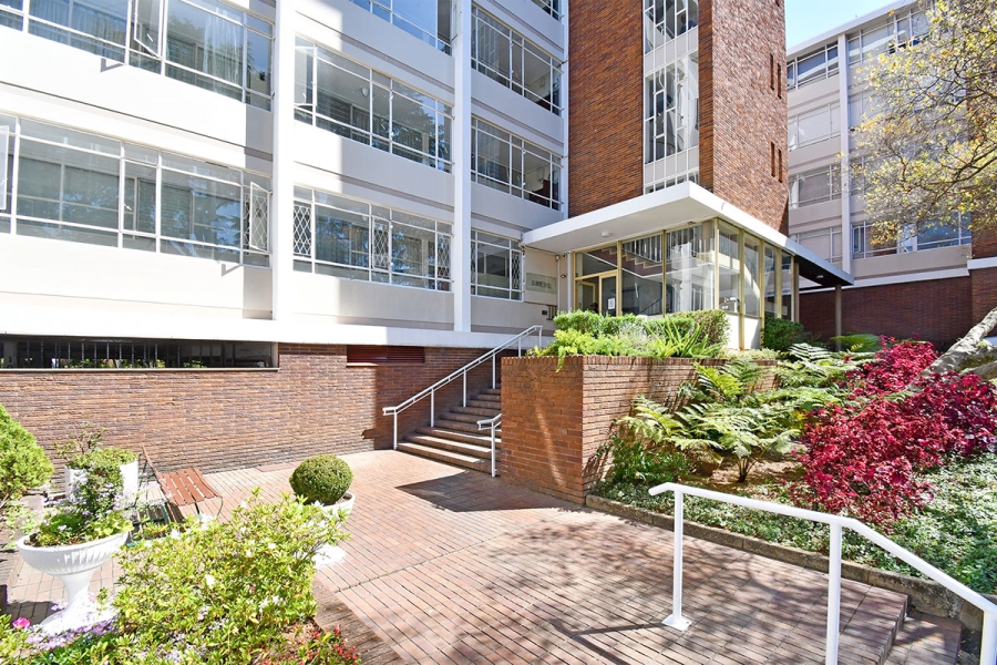 To Let 3 Bedroom Property for Rent in Eltonhill Gauteng