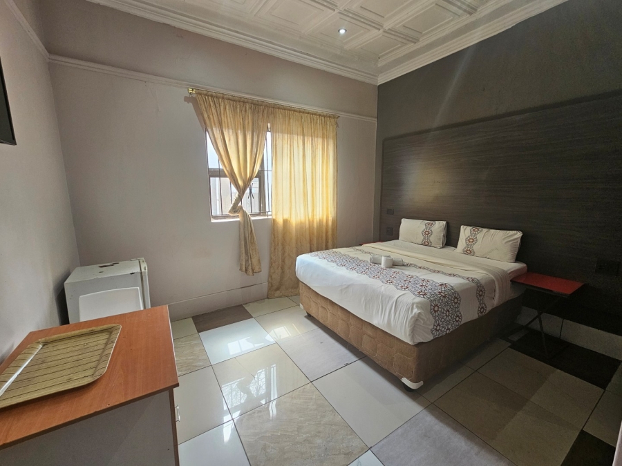 23 Bedroom Property for Sale in Bellevue Gauteng