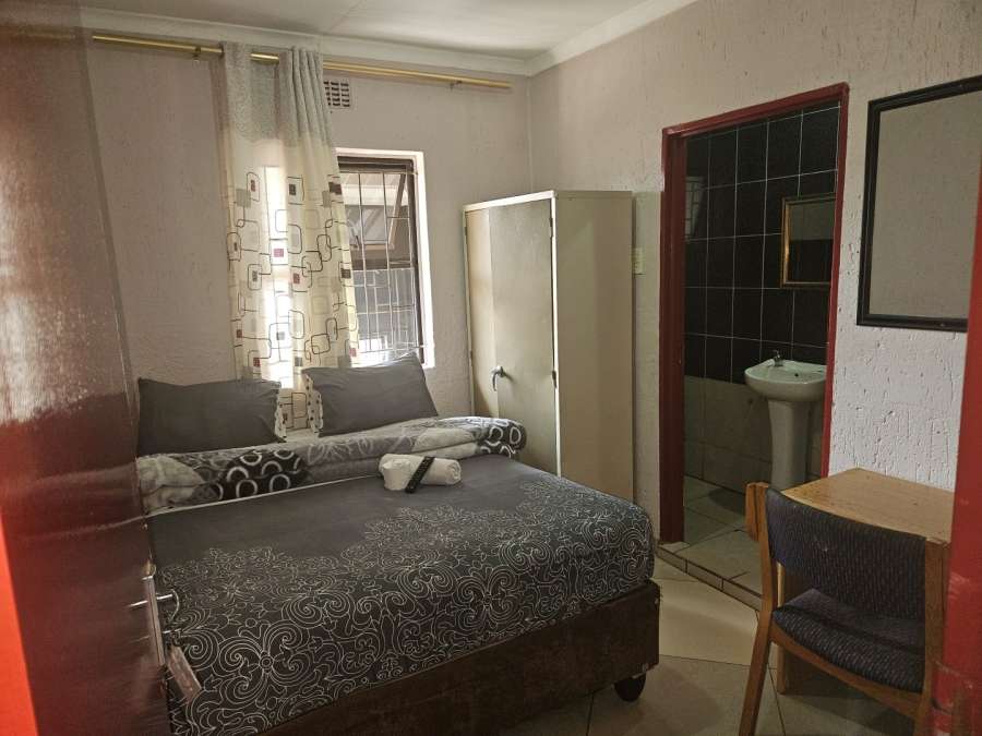 23 Bedroom Property for Sale in Bellevue Gauteng