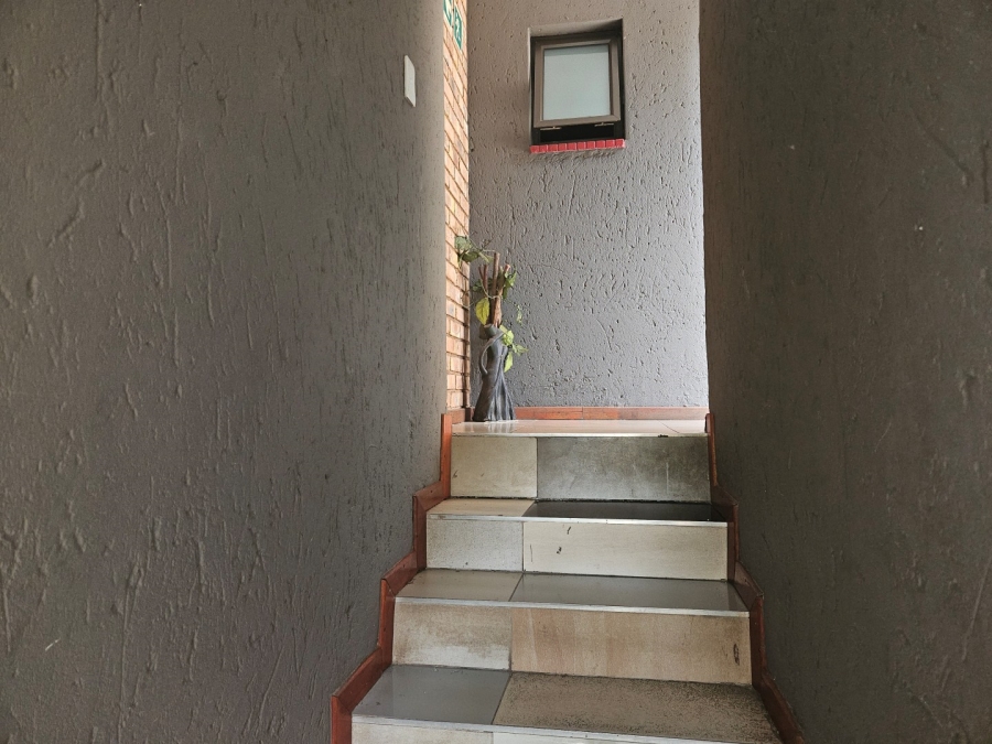 23 Bedroom Property for Sale in Bellevue Gauteng