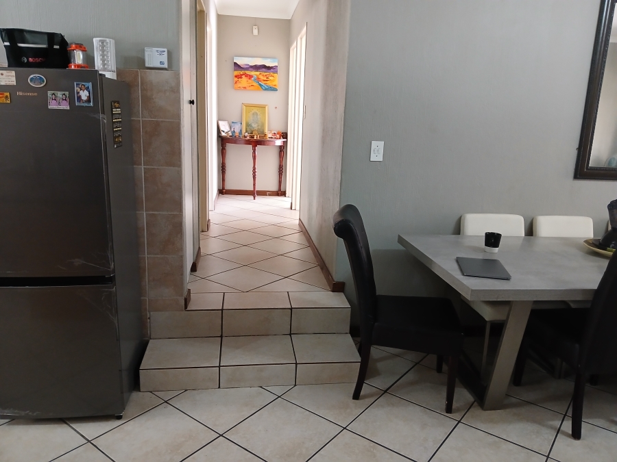 To Let 3 Bedroom Property for Rent in Bellairspark Gauteng