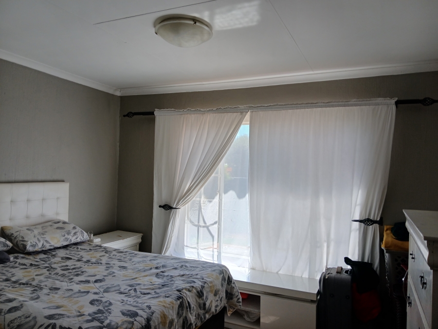 To Let 3 Bedroom Property for Rent in Bellairspark Gauteng