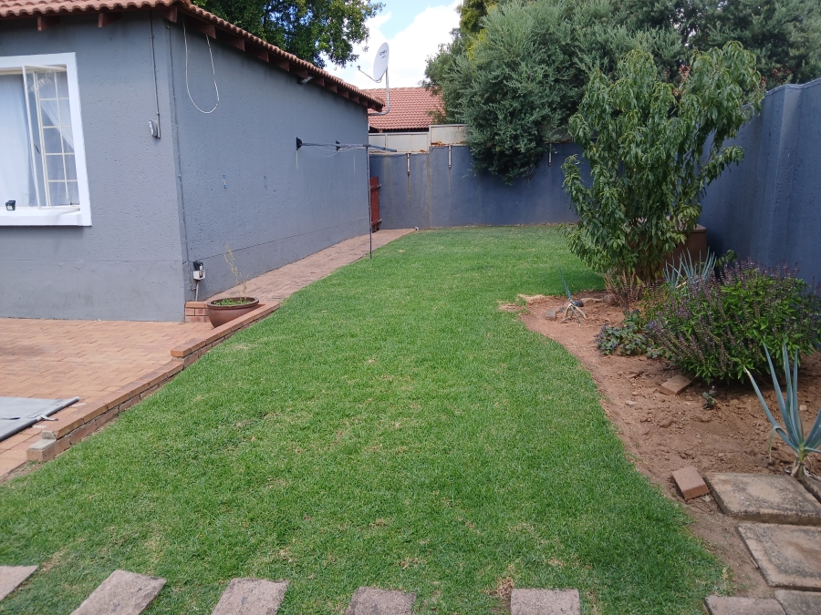 To Let 3 Bedroom Property for Rent in Bellairspark Gauteng