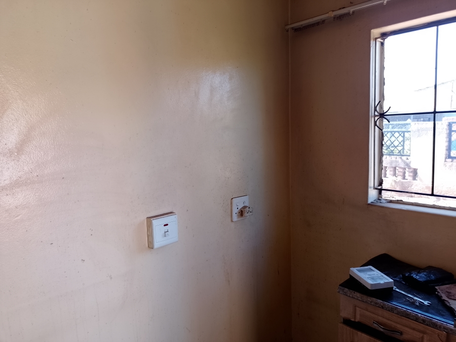 2 Bedroom Property for Sale in Mamelodi East Gauteng