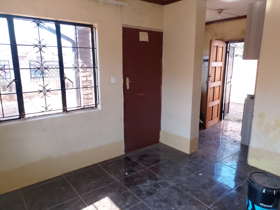 2 Bedroom Property for Sale in Mamelodi East Gauteng