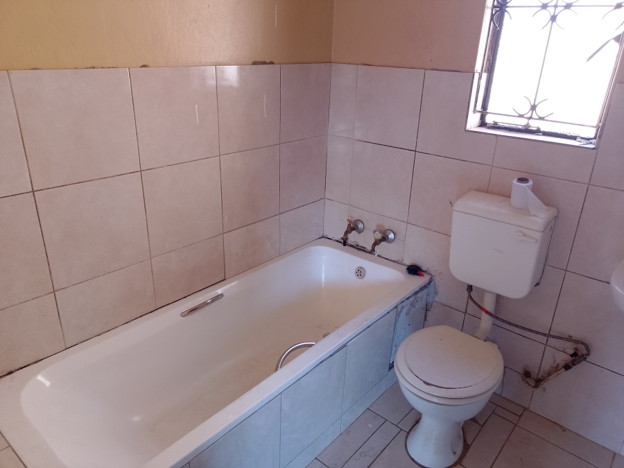 2 Bedroom Property for Sale in Mamelodi East Gauteng