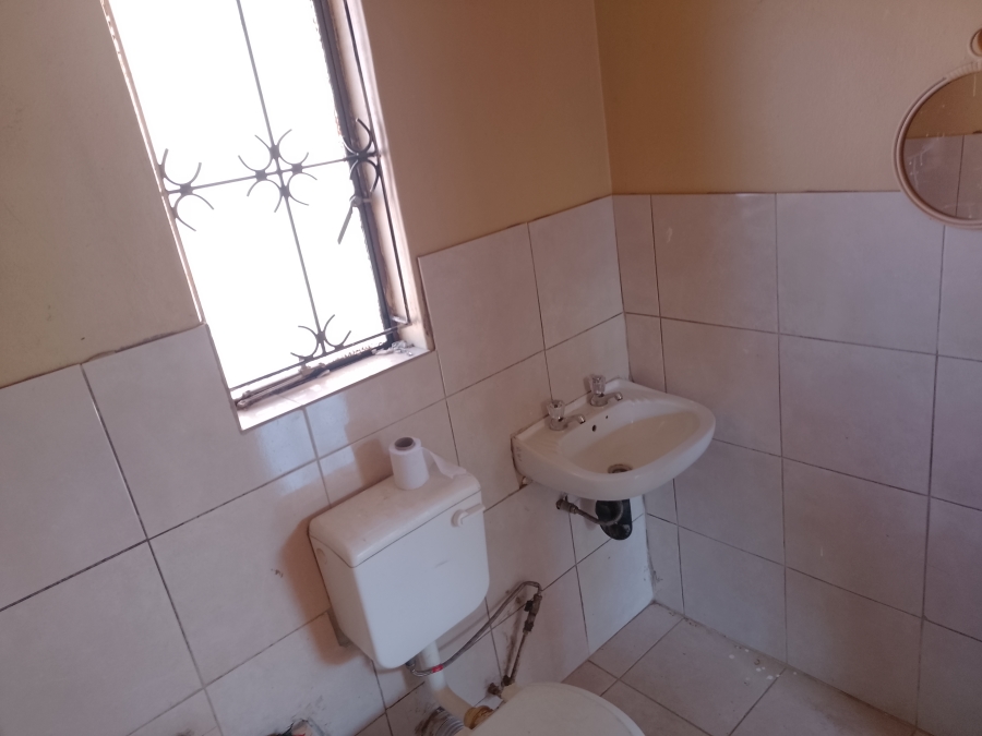 2 Bedroom Property for Sale in Mamelodi East Gauteng