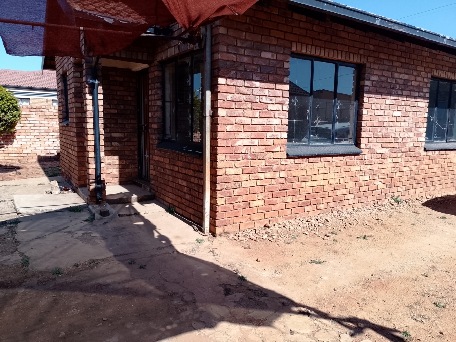 2 Bedroom Property for Sale in Mamelodi East Gauteng
