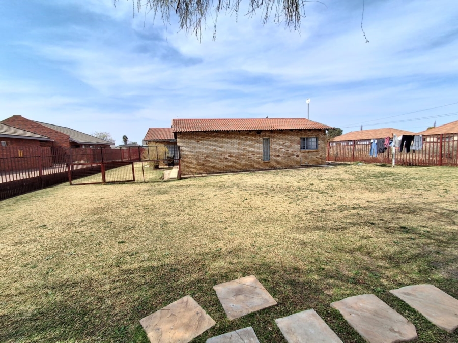 3 Bedroom Property for Sale in Fochville Gauteng