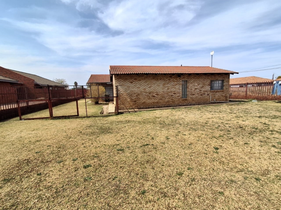 3 Bedroom Property for Sale in Fochville Gauteng