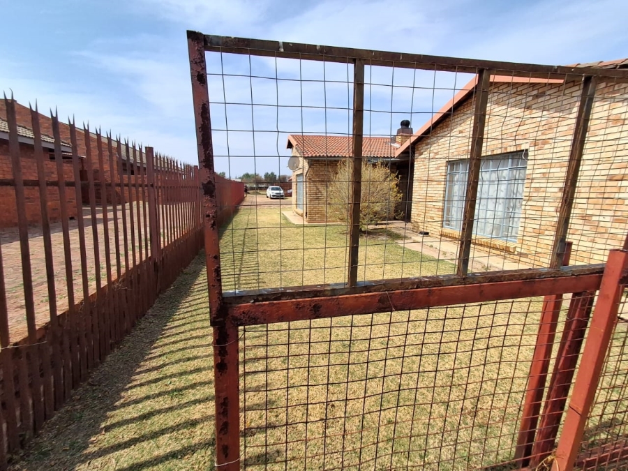 3 Bedroom Property for Sale in Fochville Gauteng