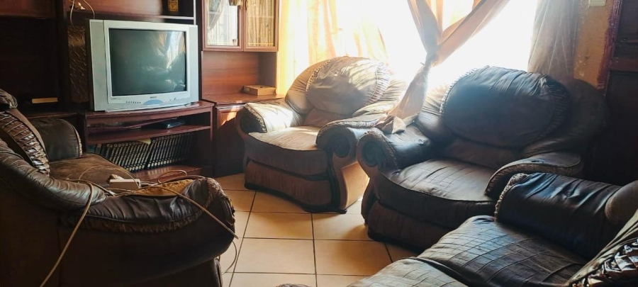 2 Bedroom Property for Sale in Soshanguve AA Gauteng