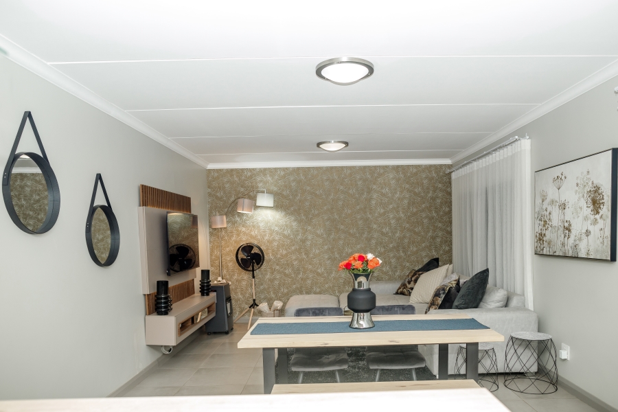 2 Bedroom Property for Sale in Carlswald Gauteng