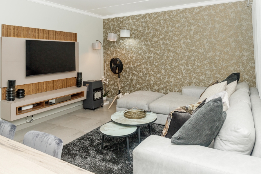 2 Bedroom Property for Sale in Carlswald Gauteng