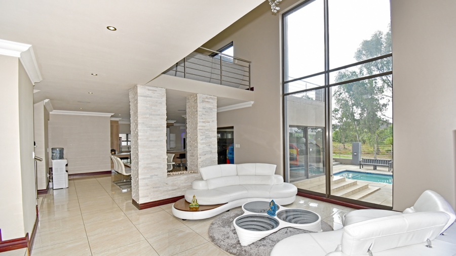 To Let 4 Bedroom Property for Rent in Blue Valley Golf Estate Gauteng