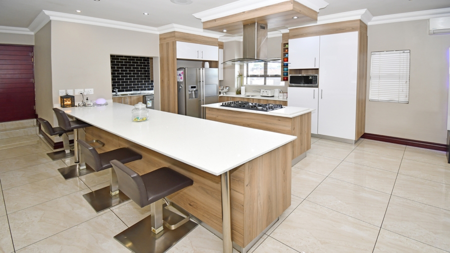 To Let 4 Bedroom Property for Rent in Blue Valley Golf Estate Gauteng