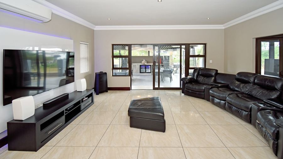 To Let 4 Bedroom Property for Rent in Blue Valley Golf Estate Gauteng