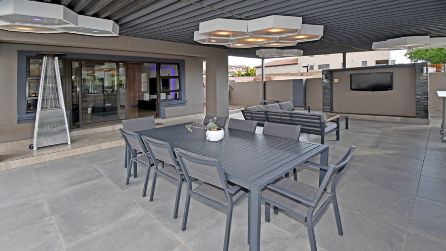 To Let 4 Bedroom Property for Rent in Blue Valley Golf Estate Gauteng