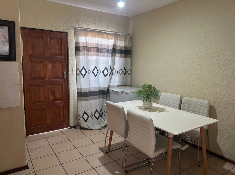 2 Bedroom Property for Sale in Halfway Gardens Gauteng