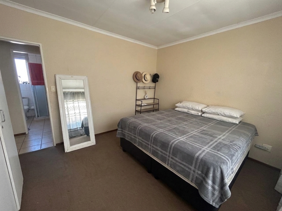 2 Bedroom Property for Sale in Halfway Gardens Gauteng