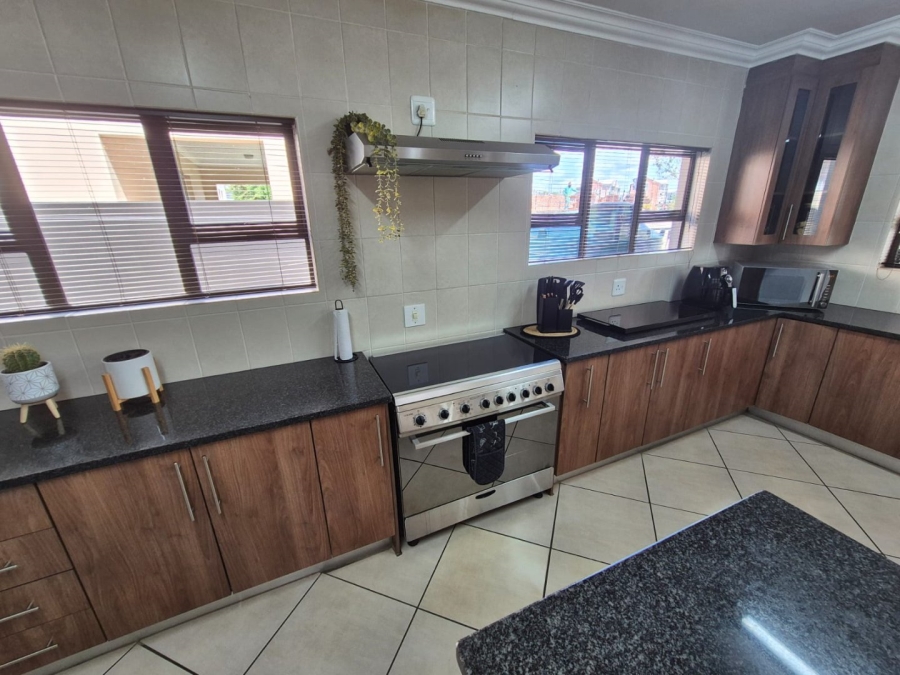 3 Bedroom Property for Sale in Roodepark Eco Estate Gauteng