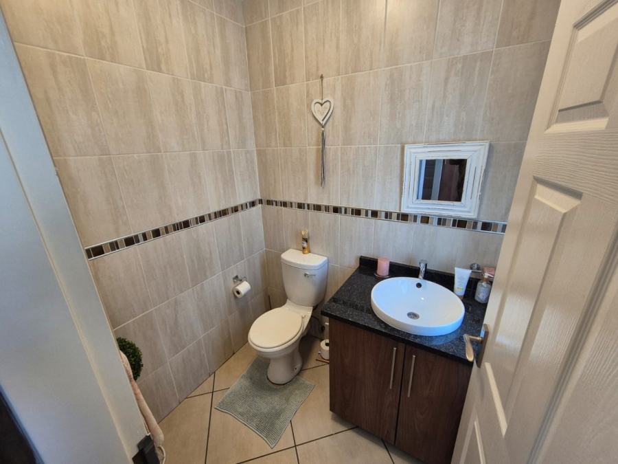 3 Bedroom Property for Sale in Roodepark Eco Estate Gauteng