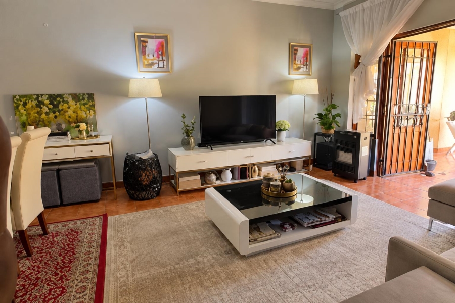 3 Bedroom Property for Sale in Thatchfield Close Gauteng
