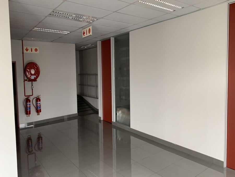 To Let Commercial Property for Rent in Linbro Park Gauteng