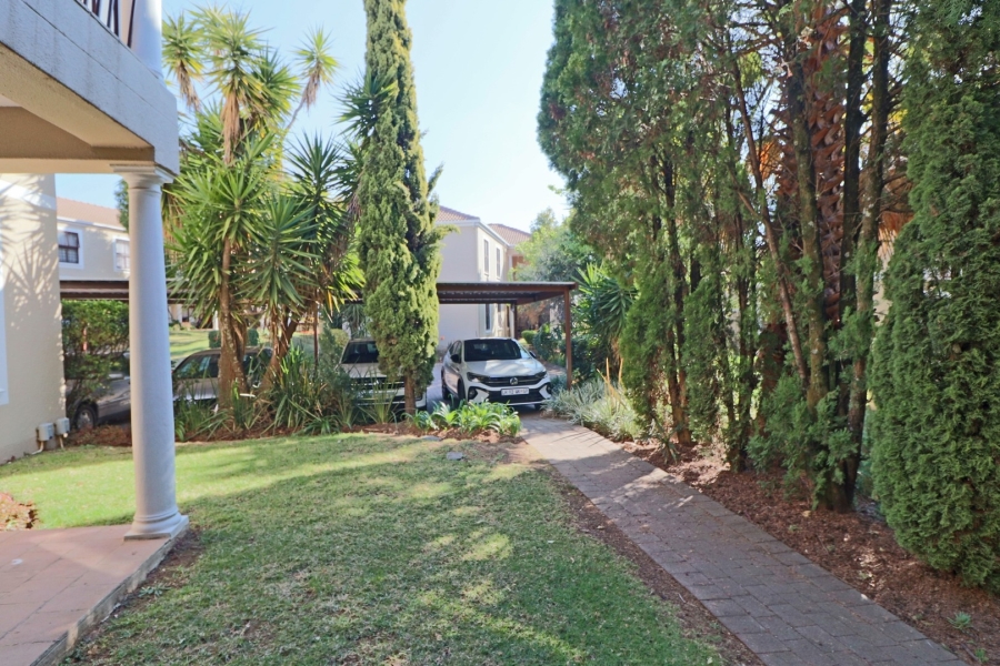 1 Bedroom Property for Sale in Robindale Gauteng