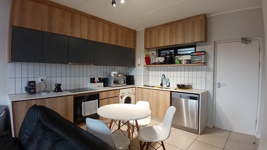 1 Bedroom Property for Sale in Mulbarton Gauteng